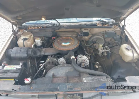 1992 Chevrolet Gmt-400 C1500 z USA, uszkodzony, nr VIN 1GCDC14K1NZ181526